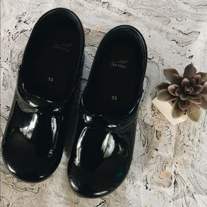 gently worn black dansko